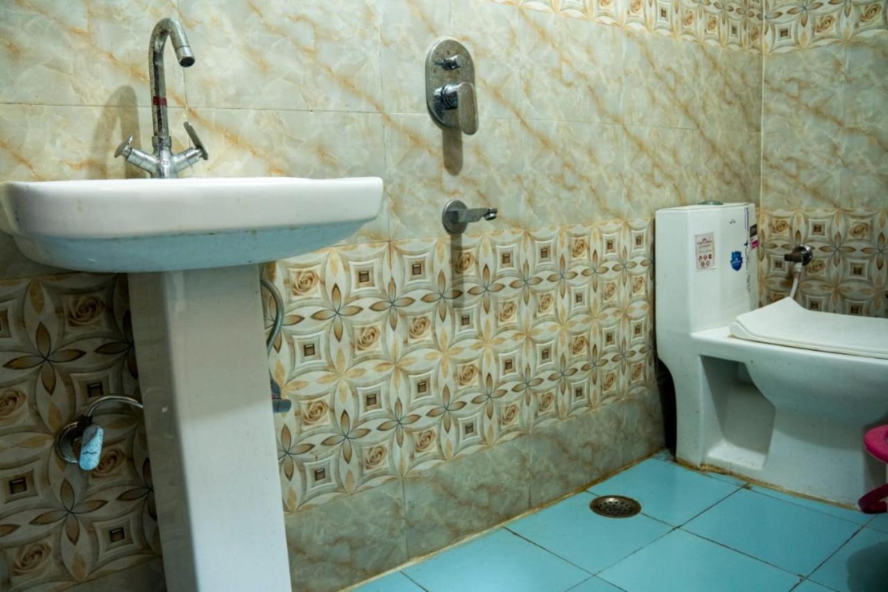 Wisma tamu Vishu Premium Agra (Uttar Pradesh)
