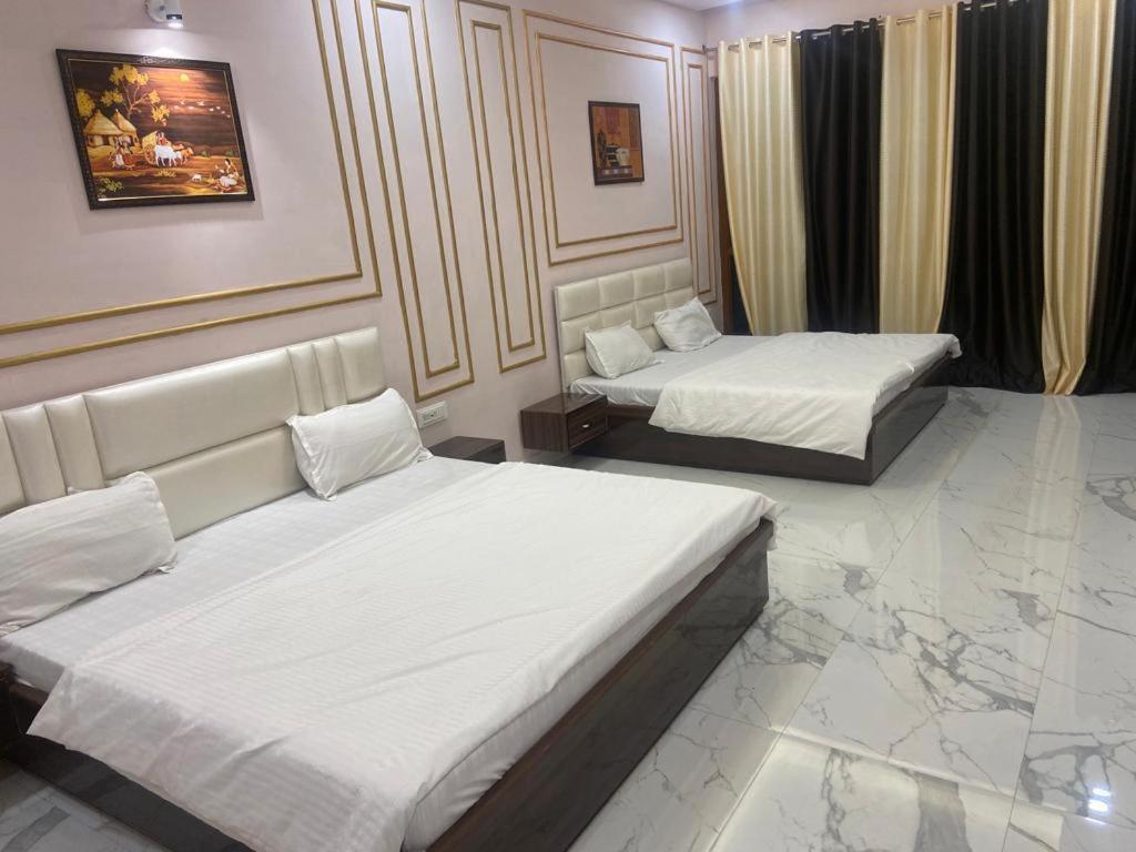 Wisma tamu Vishu Premium Agra (Uttar Pradesh)